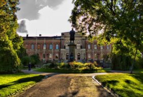 UPPSALA UNIVERSITY #105 CÁC TRƯỜNG TỐT NHẤT THẾ GIỚI