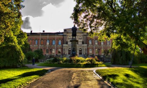 UPPSALA UNIVERSITY #105 CÁC TRƯỜNG TỐT NHẤT THẾ GIỚI